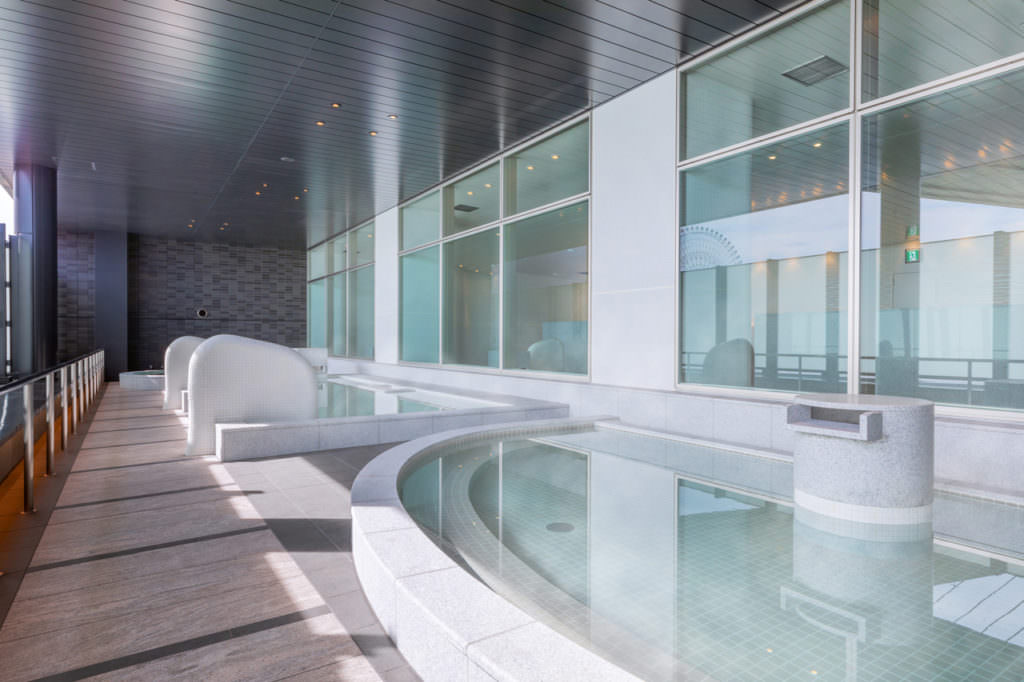 日本大阪環球影城住宿推薦｜日本環球影城自由飯店。天然露天溫泉大浴場、環球影城官方合作飯店、JR櫻島站正對面