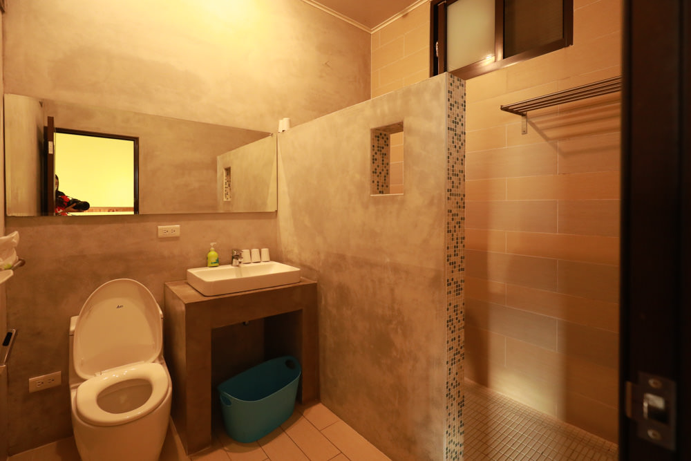 苗栗大湖住宿|上山回家旅宿。寵物友善民宿、矗立山腰的公視實境清水模民宿、一泊二食 - 第40張圖 苗栗大湖住宿|上山回家旅宿。寵物友善民宿、矗立山腰的公視實境清水模民宿、一泊二食