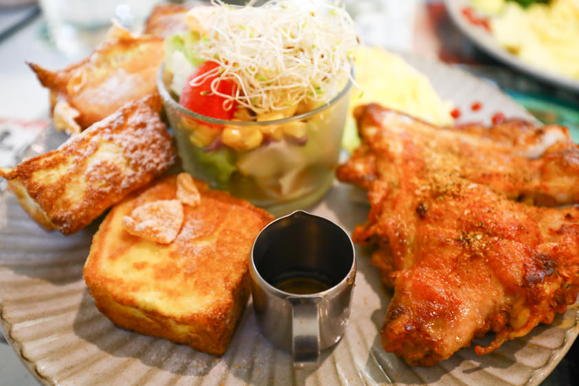 桃園大溪美食|丑咖啡BU-BU caf’e。老宅咖啡廳、寵物友善餐廳、早午餐鬆餅超美味 - 第14張圖 桃園大溪美食|丑咖啡BU-BU caf’e。老宅咖啡廳、寵物友善餐廳、早午餐鬆餅超美味