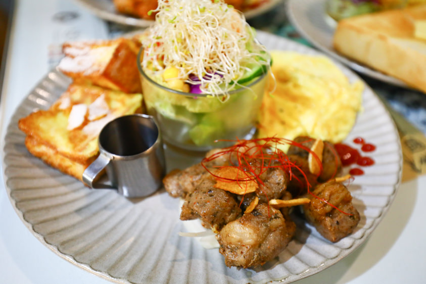 桃園大溪美食|丑咖啡BU-BU caf’e。老宅咖啡廳、寵物友善餐廳、早午餐鬆餅超美味 - 第15張圖 桃園大溪美食|丑咖啡BU-BU caf’e。老宅咖啡廳、寵物友善餐廳、早午餐鬆餅超美味