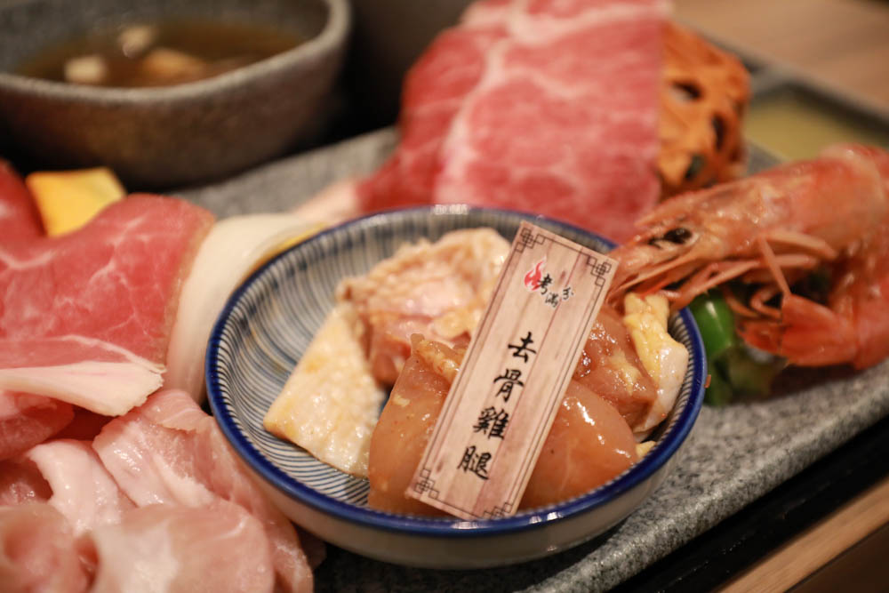 新北中和美食｜美術系壽司x烤滿分燒肉。中永和寵物友善餐廳、超澎湃個人日式燒肉、四號公園旁、永安市場捷運站