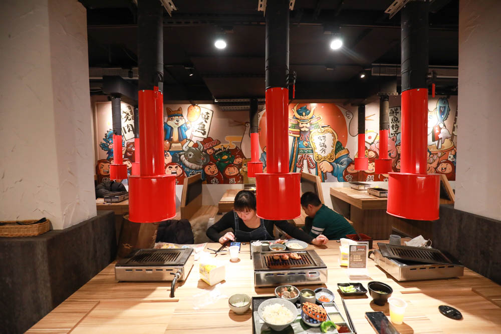 新北中和美食｜美術系壽司x烤滿分燒肉。中永和寵物友善餐廳、超澎湃個人日式燒肉、四號公園旁、永安市場捷運站