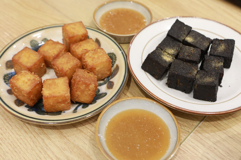 台南安平美食｜屋裏的湯。寵物友善餐廳、台南最美的鹹粿雞湯店、精燉養生暖心湯品、創意鹹粿
