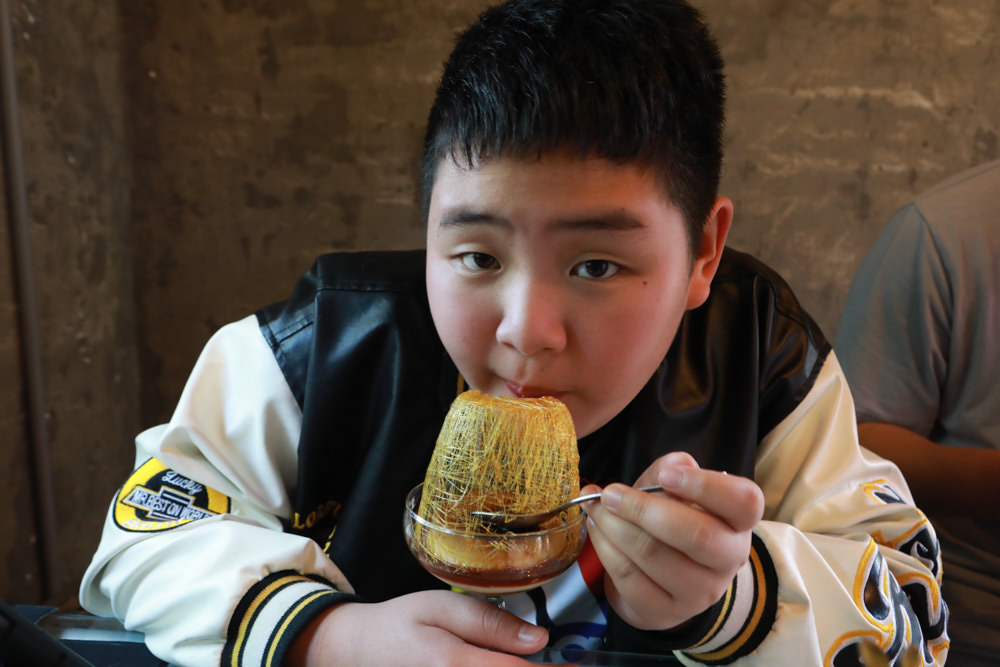 台南美食推薦|CREMA CAFÉ葵瑪咖啡。老宅咖啡廳中的寵物友善餐廳。寵物餐點、超人氣鳥巢布丁、 - 第14張圖 台南美食推薦|CREMA CAFÉ葵瑪咖啡。老宅咖啡廳中的寵物友善餐廳。寵物餐點、超人氣鳥巢布丁、