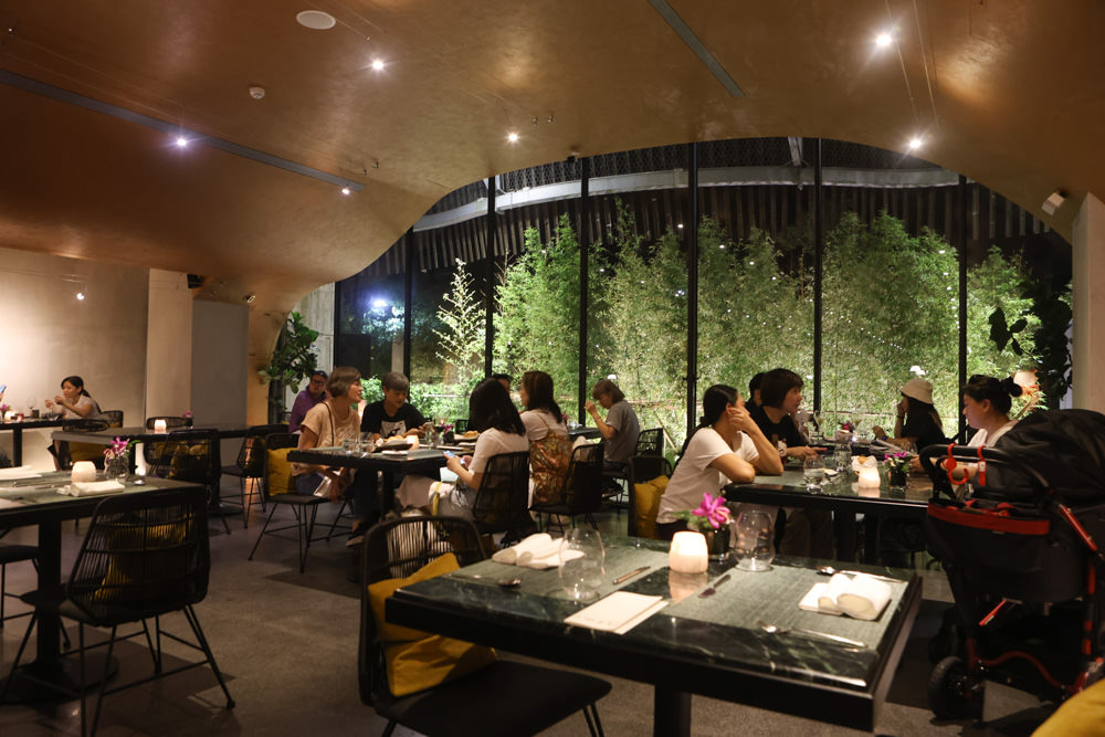 宜蘭礁溪｜了了礁溪 VIVIR JiaoXi。一泊二食、礁溪泡湯溫泉飯店、不定期推出寵物限定旺旺日