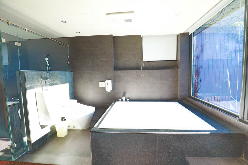 南投清境絕景民宿|五里坡民宿5KM Villa。清境寵物友善民宿、碧湖湖景絕美山居、療癒系日落、一泊二食(下午茶、早餐) - 第38張圖 南投清境絕景民宿|五里坡民宿5KM Villa。清境寵物友善民宿、碧湖湖景絕美山居、療癒系日落、一泊二食(下午茶、早餐)