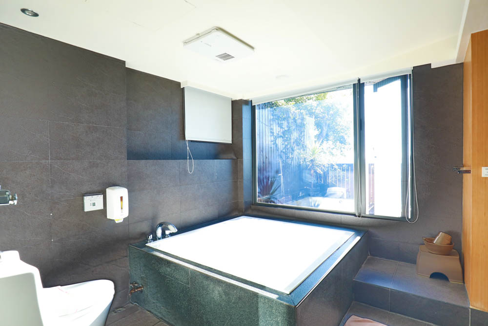 南投清境絕景民宿|五里坡民宿5KM Villa。清境寵物友善民宿、碧湖湖景絕美山居、療癒系日落、一泊二食(下午茶、早餐) - 第39張圖 南投清境絕景民宿|五里坡民宿5KM Villa。清境寵物友善民宿、碧湖湖景絕美山居、療癒系日落、一泊二食(下午茶、早餐)