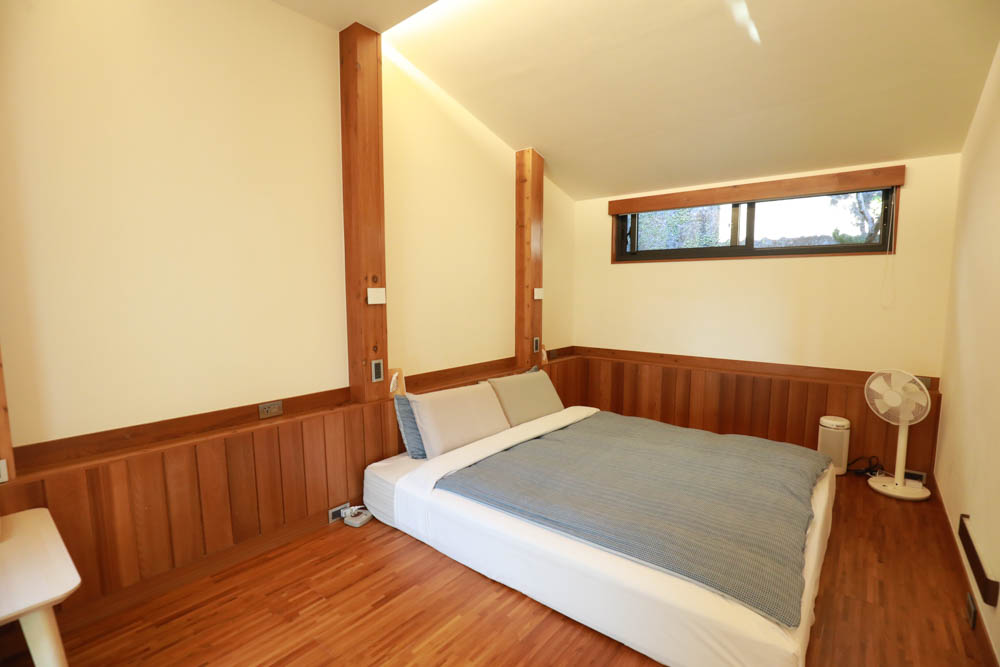 南投清境絕景民宿|五里坡民宿5KM Villa。清境寵物友善民宿、碧湖湖景絕美山居、療癒系日落、一泊二食(下午茶、早餐) - 第15張圖 南投清境絕景民宿|五里坡民宿5KM Villa。清境寵物友善民宿、碧湖湖景絕美山居、療癒系日落、一泊二食(下午茶、早餐)