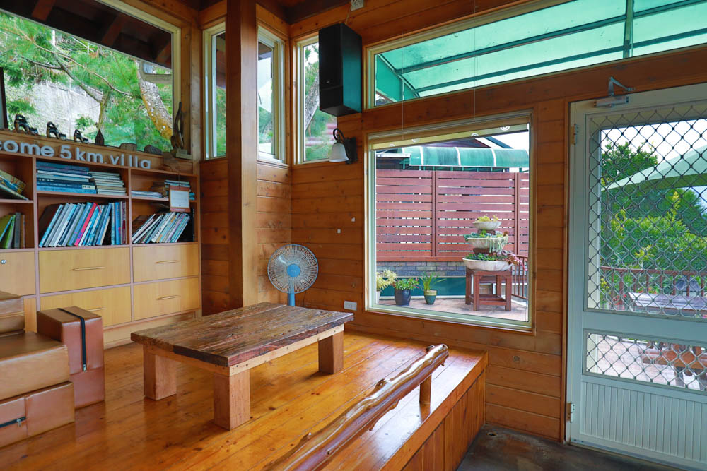 南投清境絕景民宿|五里坡民宿5KM Villa。清境寵物友善民宿、碧湖湖景絕美山居、療癒系日落、一泊二食(下午茶、早餐) - 第44張圖 南投清境絕景民宿|五里坡民宿5KM Villa。清境寵物友善民宿、碧湖湖景絕美山居、療癒系日落、一泊二食(下午茶、早餐)