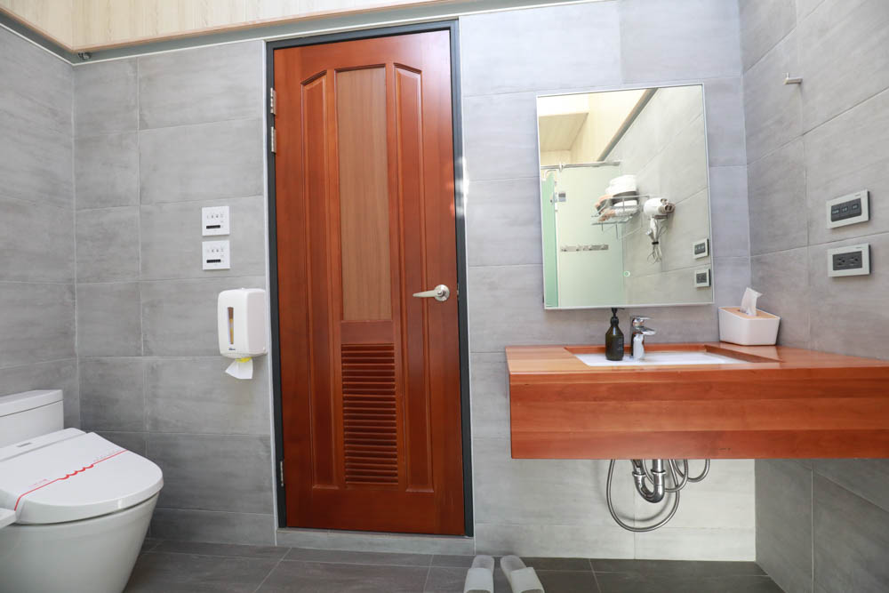 南投清境絕景民宿|五里坡民宿5KM Villa。清境寵物友善民宿、碧湖湖景絕美山居、療癒系日落、一泊二食(下午茶、早餐) - 第19張圖 南投清境絕景民宿|五里坡民宿5KM Villa。清境寵物友善民宿、碧湖湖景絕美山居、療癒系日落、一泊二食(下午茶、早餐)