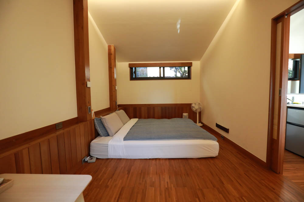 南投清境絕景民宿|五里坡民宿5KM Villa。清境寵物友善民宿、碧湖湖景絕美山居、療癒系日落、一泊二食(下午茶、早餐) - 第16張圖 南投清境絕景民宿|五里坡民宿5KM Villa。清境寵物友善民宿、碧湖湖景絕美山居、療癒系日落、一泊二食(下午茶、早餐)