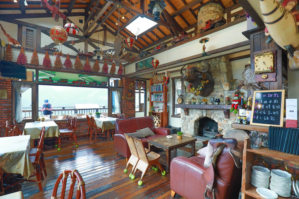 清境來福居玻璃屋景觀餐廳|清境寵物友善餐廳、南投清境美食、絕美玻璃屋、精緻無菜單料理、來福居民宿 - 第16張圖 清境來福居玻璃屋景觀餐廳|清境寵物友善餐廳、南投清境美食、絕美玻璃屋、精緻無菜單料理、來福居民宿