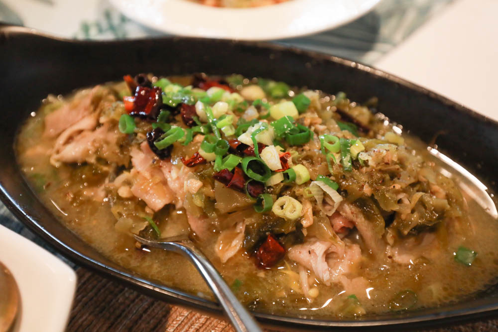 清境來福居玻璃屋景觀餐廳|清境寵物友善餐廳、南投清境美食、絕美玻璃屋、精緻無菜單料理、來福居民宿 - 第24張圖 清境來福居玻璃屋景觀餐廳|清境寵物友善餐廳、南投清境美食、絕美玻璃屋、精緻無菜單料理、來福居民宿