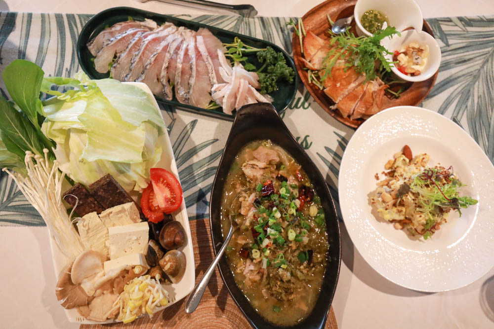 清境來福居玻璃屋景觀餐廳|清境寵物友善餐廳、南投清境美食、絕美玻璃屋、精緻無菜單料理、來福居民宿 - 第28張圖 清境來福居玻璃屋景觀餐廳|清境寵物友善餐廳、南投清境美食、絕美玻璃屋、精緻無菜單料理、來福居民宿