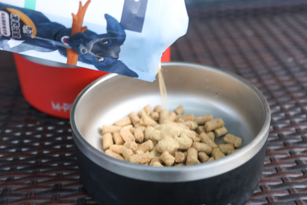 寵物凍乾主食、凍乾零食|Bailey+Co倍立天然犬貓優質凍乾乾糧、優質凍乾零食、犬用凍乾關節保養粉。紐西蘭原裝進口(草飼羊肉、草飼牛肉、草飼羊肝、帝王鮭魚、綠唇貽貝、藍鱈魚、鳳尾魚) - 第13張圖 寵物凍乾主食、凍乾零食|Bailey+Co倍立天然犬貓優質凍乾乾糧、優質凍乾零食、犬用凍乾關節保養粉。紐西蘭原裝進口(草飼羊肉、草飼牛肉、草飼羊肝、帝王鮭魚、綠唇貽貝、藍鱈魚、鳳尾魚)