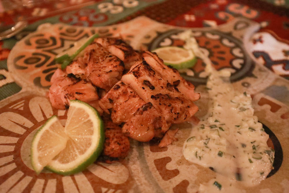 南投懶人豪華露營｜入樹二村嬉皮國度。一泊二食、寵物友善帳篷、異國風情主廚料理、洞穴帳、雙樓帳