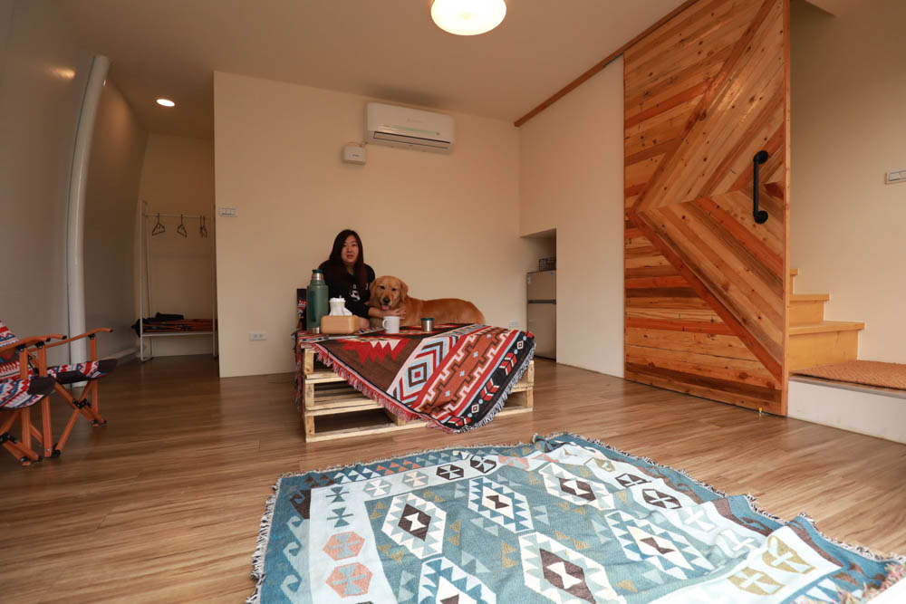 南投懶人豪華露營｜入樹二村嬉皮國度。一泊二食、寵物友善帳篷、異國風情主廚料理、洞穴帳、雙樓帳