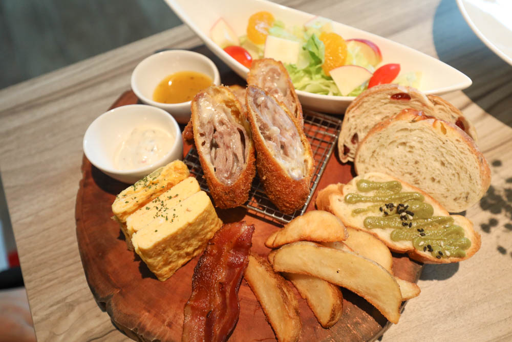 台北內湖美食｜Le lakeshore brunch & dinner。絕美歐風網美餐廳、寵物友善餐廳、早午餐、大湖山莊內