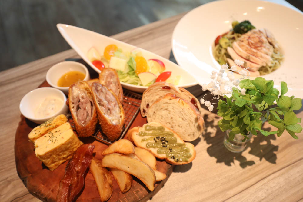 台北內湖美食｜Le lakeshore brunch & dinner。絕美歐風網美餐廳、寵物友善餐廳、早午餐、大湖山莊內