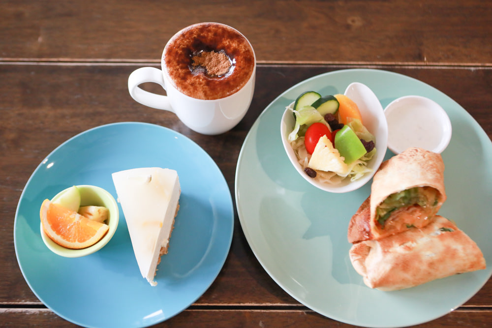 台北內湖美食｜肯達咖啡Kantata Coffee。寵物友善餐廳、早午餐、內湖科學園區、捷運西湖站咖啡廳