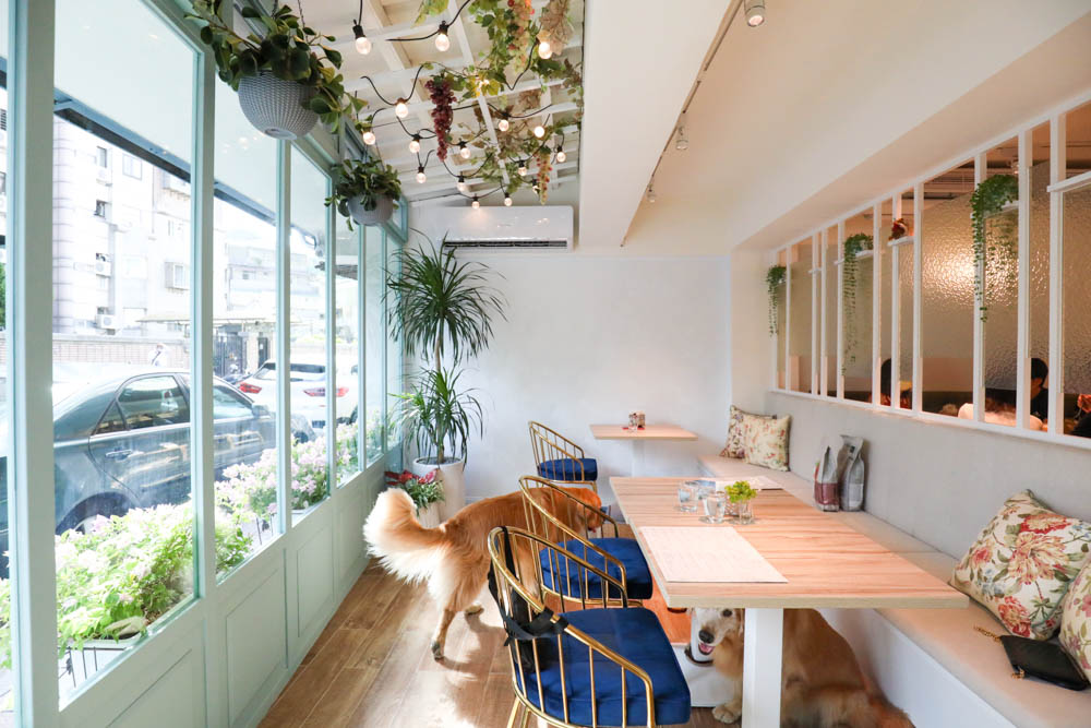 台北內湖美食｜Le lakeshore brunch & dinner。絕美歐風網美餐廳、寵物友善餐廳、早午餐、大湖山莊內