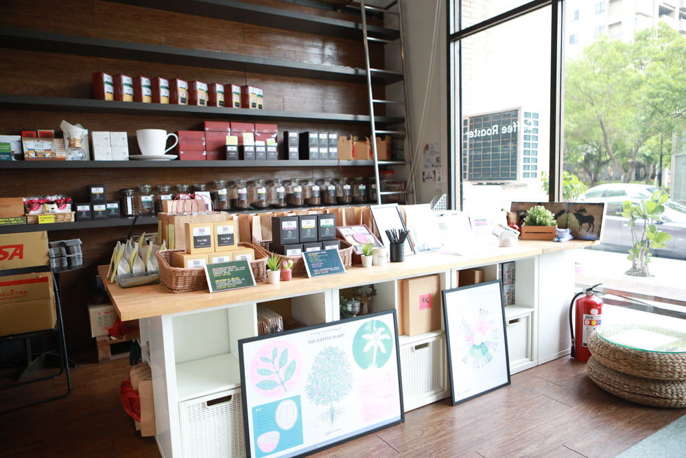 台北內湖美食｜肯達咖啡Kantata Coffee。寵物友善餐廳、早午餐、內湖科學園區、捷運西湖站咖啡廳