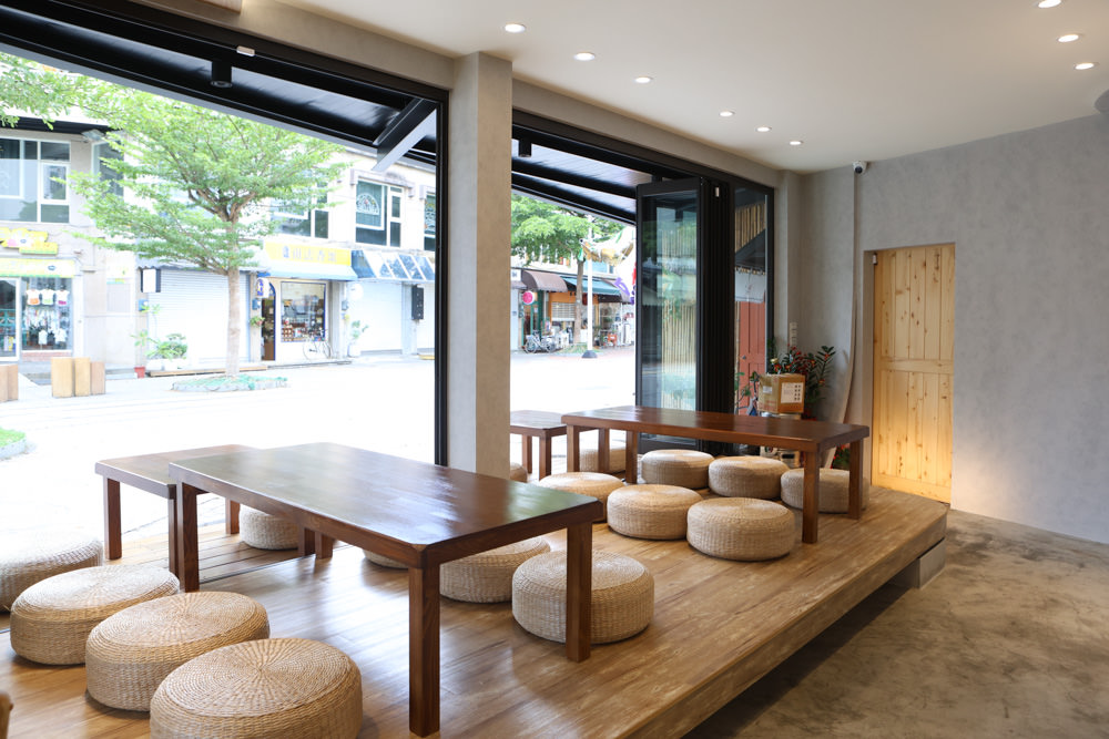 花蓮美食｜冉冉 Yukkuri。串揚天婦羅炸串、烏龍麵燒餃子、日式刨冰、花蓮宵夜、居酒屋、寵物友善餐廳