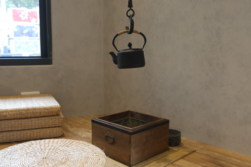 花蓮美食｜冉冉 Yukkuri。串揚天婦羅炸串、烏龍麵燒餃子、日式刨冰、花蓮宵夜、居酒屋、寵物友善餐廳