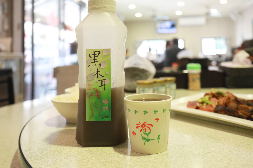 新店美食|加納富魚食坊‧內洞美食。寵物友善餐廳、烏來在地食材創意料理、冷泉養殖鱘龍魚 - 第6張圖 新店美食|加納富魚食坊‧內洞美食。寵物友善餐廳、烏來在地食材創意料理、冷泉養殖鱘龍魚