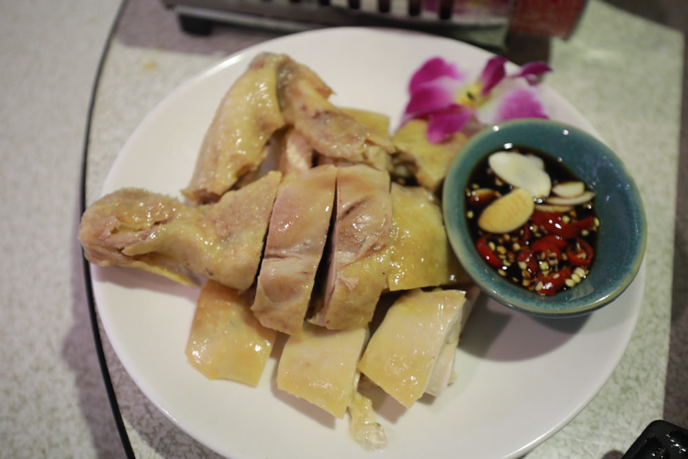 新店美食|加納富魚食坊‧內洞美食。寵物友善餐廳、烏來在地食材創意料理、冷泉養殖鱘龍魚 - 第14張圖 新店美食|加納富魚食坊‧內洞美食。寵物友善餐廳、烏來在地食材創意料理、冷泉養殖鱘龍魚