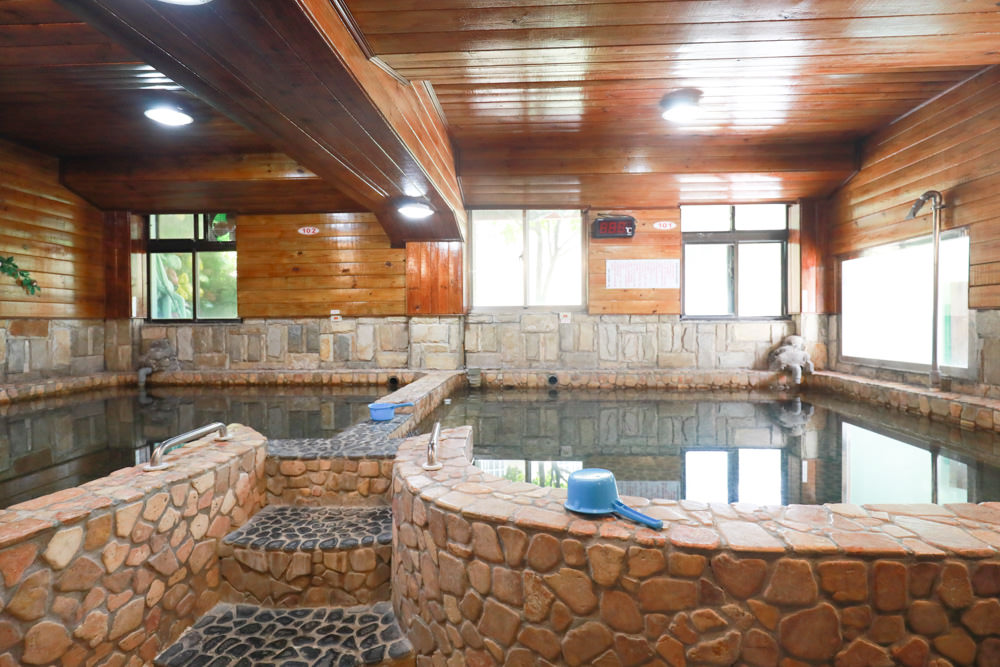 桃園復興|拉拉山、明池北橫貫下巴陵溫泉山莊餐廳。寵物友善民宿餐廳、拉拉山溫泉美人湯、個人湯屋 - 第21張圖 桃園復興|拉拉山、明池北橫貫下巴陵溫泉山莊餐廳。寵物友善民宿餐廳、拉拉山溫泉美人湯、個人湯屋