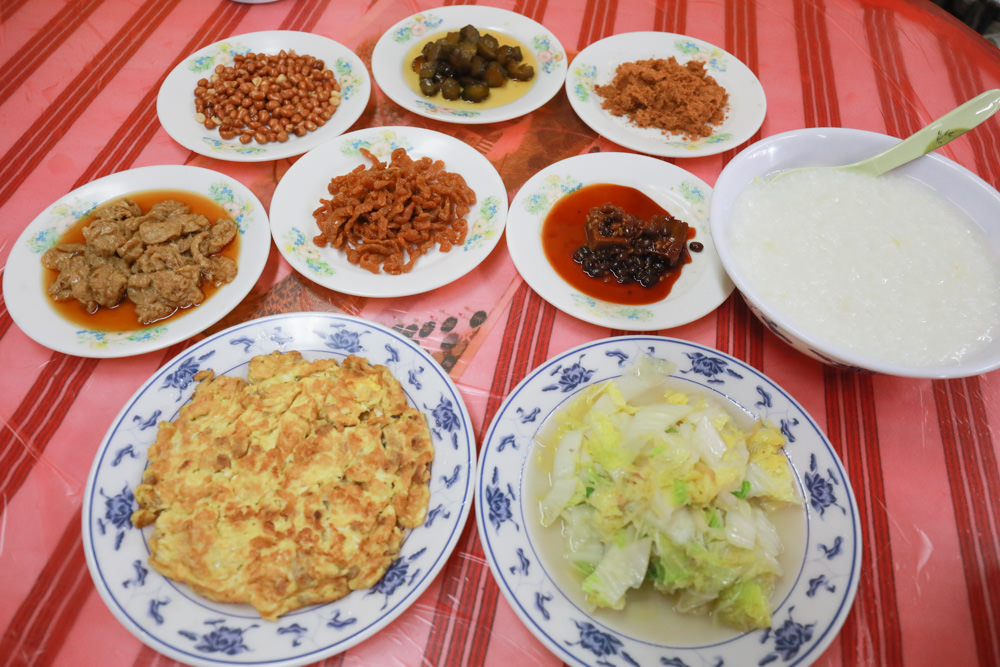 桃園復興|拉拉山、明池北橫貫下巴陵溫泉山莊餐廳。寵物友善民宿餐廳、拉拉山溫泉美人湯、個人湯屋 - 第24張圖 桃園復興|拉拉山、明池北橫貫下巴陵溫泉山莊餐廳。寵物友善民宿餐廳、拉拉山溫泉美人湯、個人湯屋