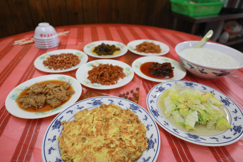 桃園復興|拉拉山、明池北橫貫下巴陵溫泉山莊餐廳。寵物友善民宿餐廳、拉拉山溫泉美人湯、個人湯屋 - 第25張圖 桃園復興|拉拉山、明池北橫貫下巴陵溫泉山莊餐廳。寵物友善民宿餐廳、拉拉山溫泉美人湯、個人湯屋