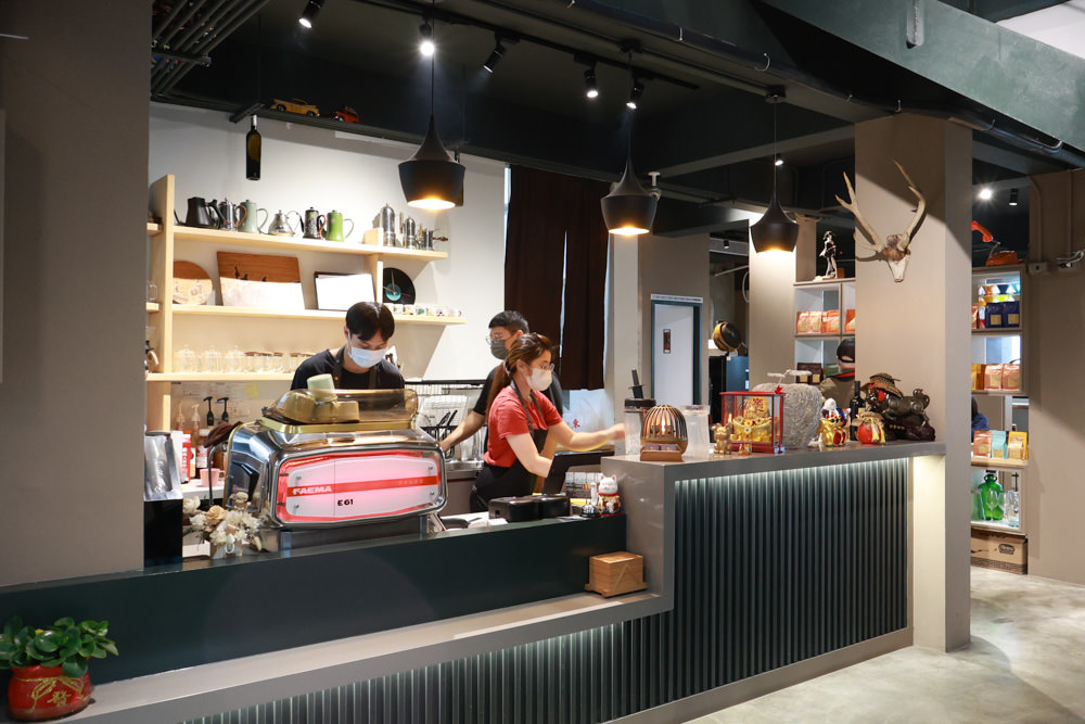 北海岸石門|拾浪咖啡。海景第一排、寵物友善餐廳、無敵海景咖啡廳、坐擁第一排絕美海景 - 第6張圖 北海岸石門|拾浪咖啡。海景第一排、寵物友善餐廳、無敵海景咖啡廳、坐擁第一排絕美海景