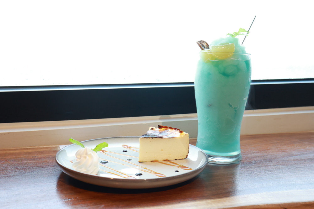 北海岸石門|拾浪咖啡。海景第一排、寵物友善餐廳、無敵海景咖啡廳、坐擁第一排絕美海景 - 第13張圖 北海岸石門|拾浪咖啡。海景第一排、寵物友善餐廳、無敵海景咖啡廳、坐擁第一排絕美海景