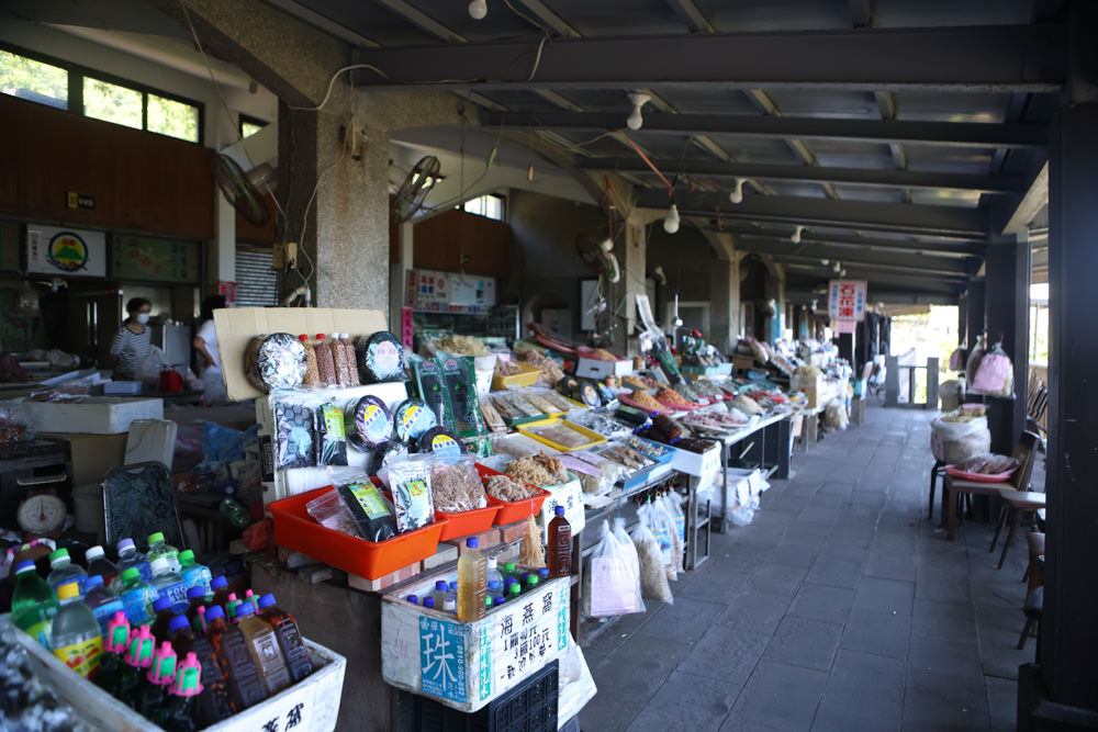 宜蘭頭城景點｜北關海潮公園。一線天秘境、絕美天然礁岩海岸步道、寵物友善景點、免門票、頭城看海秘境