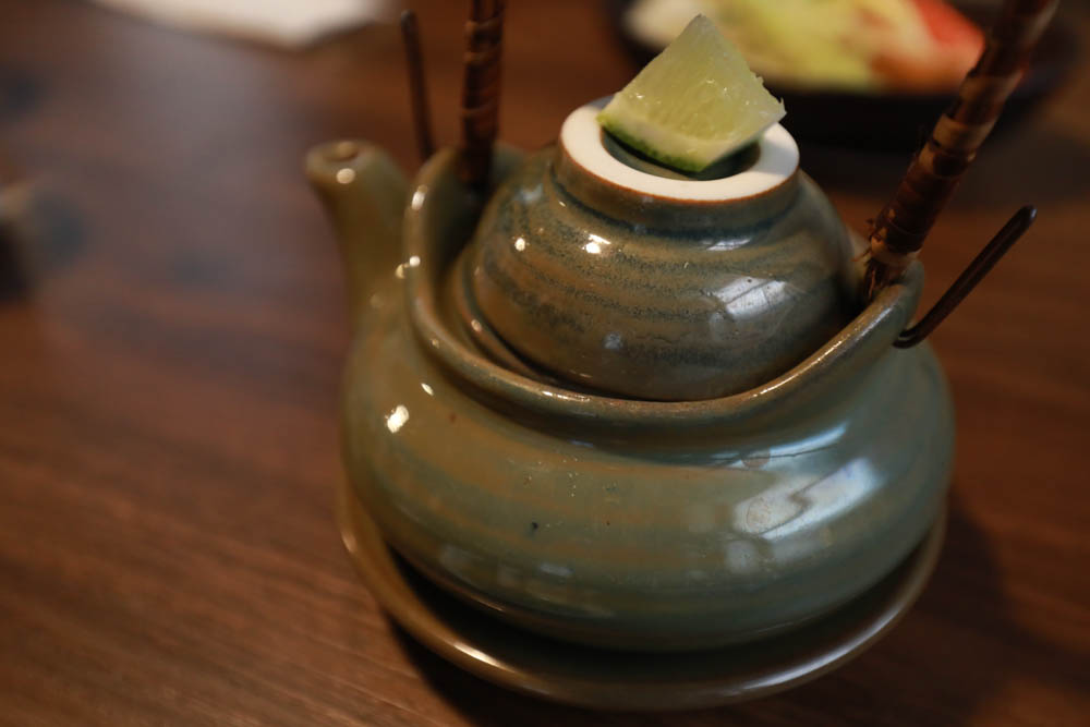 台中美食｜千汌日本料理 にほんりょうり。台中寵物友善餐廳、豪華免費寵物握壽司鮮食餐、包廂設計、寵物友善日料！！