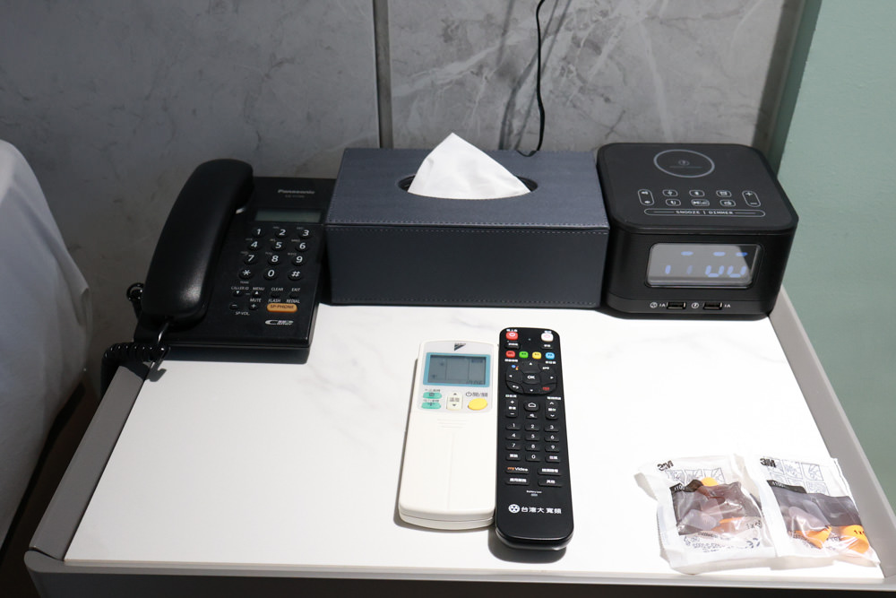 新北石門、北海岸海景住宿推薦｜半島海悅渡假會館：每一間都能帶毛孩入住，超美落地窗海景房必住！寵物友善民宿、北海岸寵物友善住宿