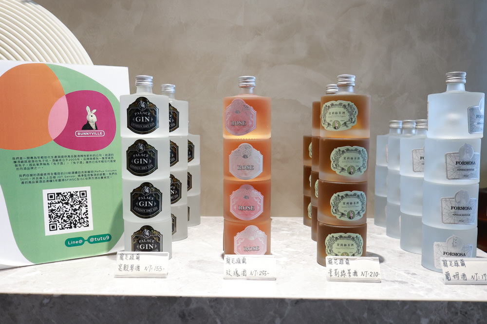 新北石門、北海岸海景住宿推薦｜半島海悅渡假會館：每一間都能帶毛孩入住，超美落地窗海景房必住！寵物友善民宿、北海岸寵物友善住宿