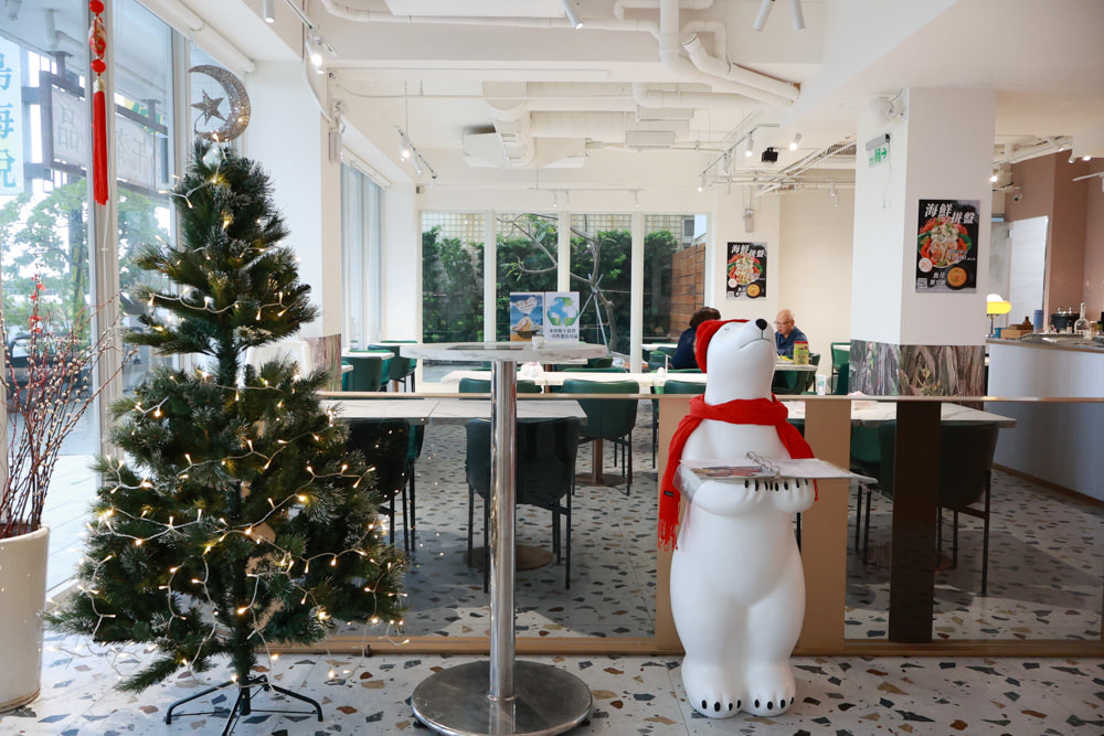 新北石門、北海岸海景住宿推薦｜半島海悅渡假會館：每一間都能帶毛孩入住，超美落地窗海景房必住！寵物友善民宿、北海岸寵物友善住宿