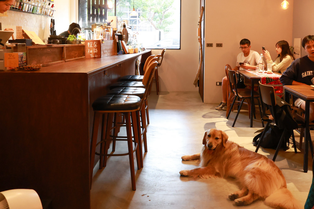 台南安平美食|參莯咖啡sunmoon-coffee。寵物友善餐廳、手沖咖啡、千層蛋糕、水果塔 - 第10張圖 台南安平美食|參莯咖啡sunmoon-coffee。寵物友善餐廳、手沖咖啡、千層蛋糕、水果塔