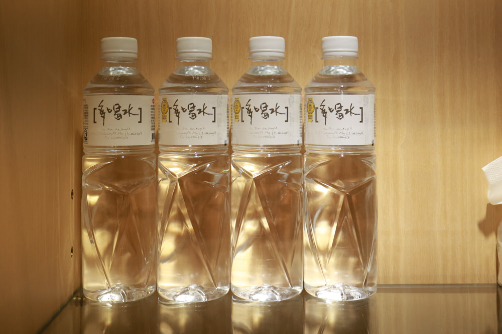 衡定理台南安平包棟民宿 定言豪宅館｜寵物友善民宿、氣派豪華裝潢、日式榻榻米檜木浴池家庭套房