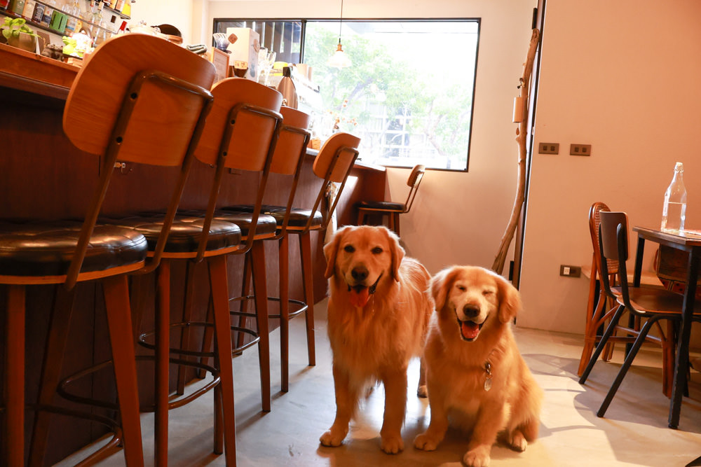 台南安平美食|參莯咖啡sunmoon-coffee。寵物友善餐廳、手沖咖啡、千層蛋糕、水果塔 - 第9張圖 台南安平美食|參莯咖啡sunmoon-coffee。寵物友善餐廳、手沖咖啡、千層蛋糕、水果塔