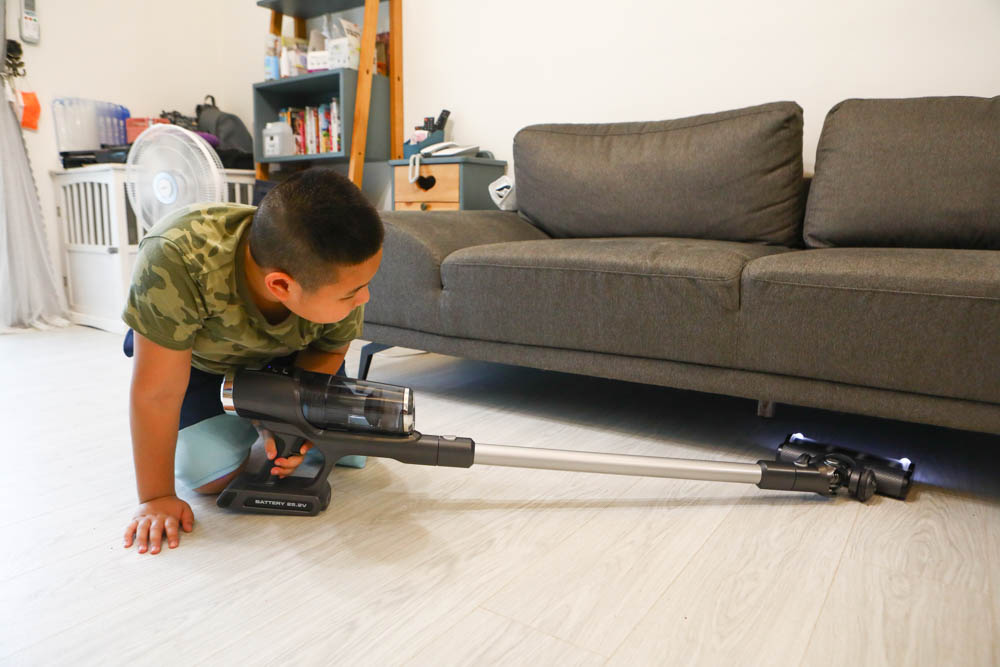 HERAN禾聯智慧感應雙HEPA無線吸塵器 HVC-35EP010｜塵蟎吸頭、超強吸水配件，毛小孩尿尿一吸就清潔乾淨、寵物家庭必備神器！