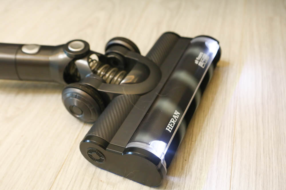 HERAN禾聯智慧感應雙HEPA無線吸塵器 HVC-35EP010｜塵蟎吸頭、超強吸水配件，毛小孩尿尿一吸就清潔乾淨、寵物家庭必備神器！