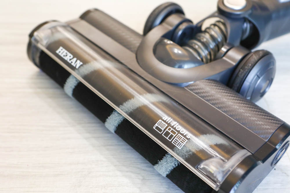 HERAN禾聯智慧感應雙HEPA無線吸塵器 HVC-35EP010｜塵蟎吸頭、超強吸水配件，毛小孩尿尿一吸就清潔乾淨、寵物家庭必備神器！