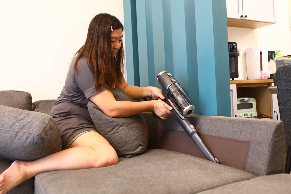 HERAN禾聯智慧感應雙HEPA無線吸塵器 HVC-35EP010｜塵蟎吸頭、超強吸水配件，毛小孩尿尿一吸就清潔乾淨、寵物家庭必備神器！