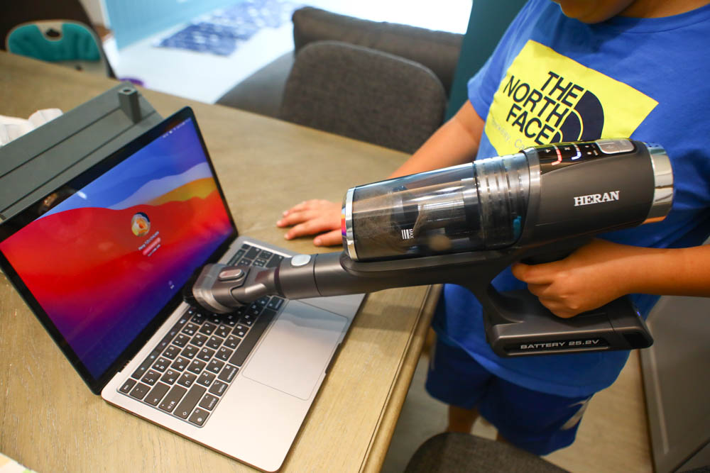 HERAN禾聯智慧感應雙HEPA無線吸塵器 HVC-35EP010｜塵蟎吸頭、超強吸水配件，毛小孩尿尿一吸就清潔乾淨、寵物家庭必備神器！