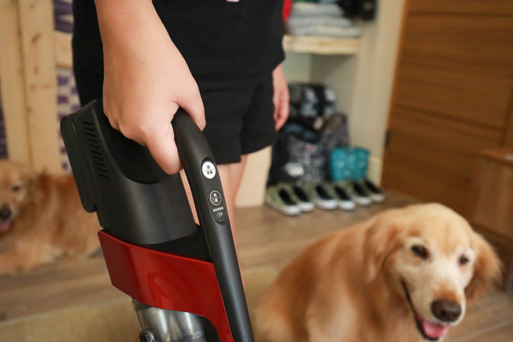 日本TOSHIBA東芝旋風自牽引無線吸塵器(VC-CLX50A)|日常清潔打掃神器、寵物家庭超實用! - 第7張圖 日本TOSHIBA東芝旋風自牽引無線吸塵器(VC-CLX50A)|日常清潔打掃神器、寵物家庭超實用!