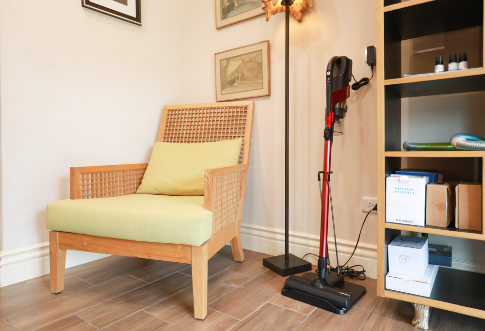 日本TOSHIBA東芝旋風自牽引無線吸塵器(VC-CLX50A)|日常清潔打掃神器、寵物家庭超實用! - 第2張圖 日本TOSHIBA東芝旋風自牽引無線吸塵器(VC-CLX50A)|日常清潔打掃神器、寵物家庭超實用!